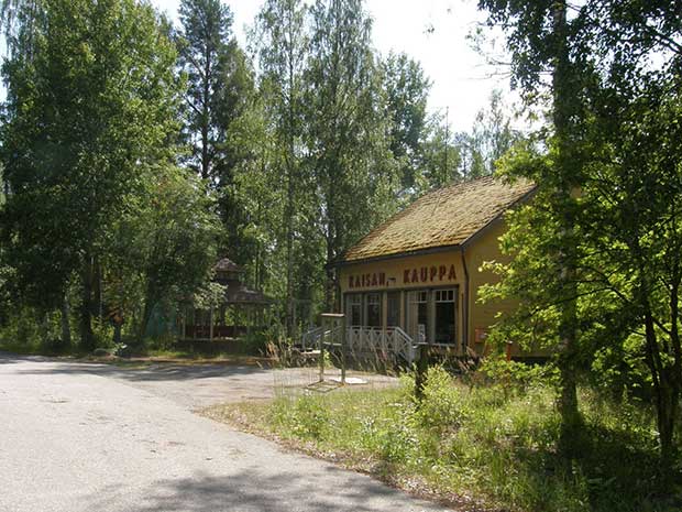 Kokousta pidettiin tunnetun filmikyl&auml;n maisemissa