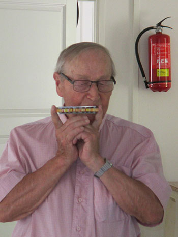 Ikivihreit&auml; huuliharpulla