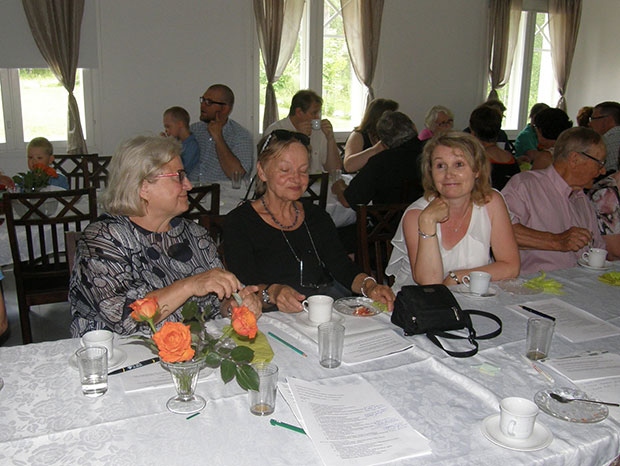 Kokousvieraita oli eri puolilta Suomea ja Ruotsistakin